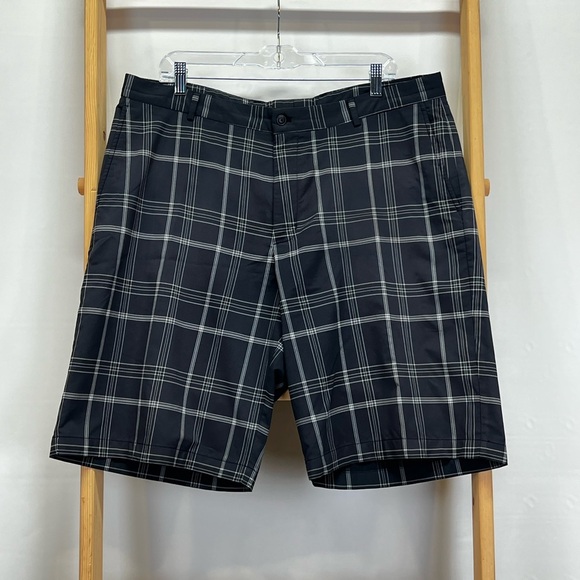 SLAZENGER Men's Black and White plaid flat front golf shorts size 38 - Picture 2 of 12